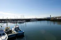 Harbourside Apartments with Private Parking