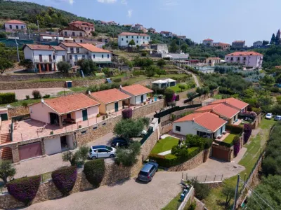 Residence Villa il Casale - Appartamenti Wellness e Piscina Riscaldata Hotels near Cascate Delle Libellule Azzurre