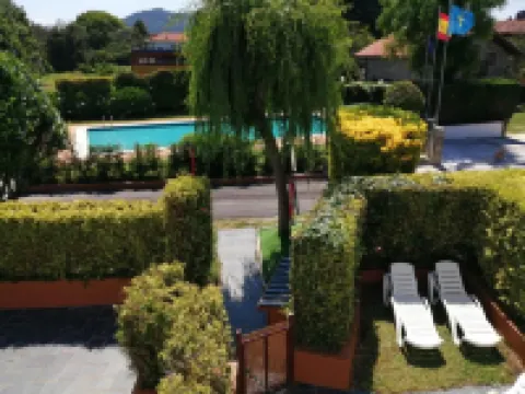 Complejo la Regalina Hotels in Valdes