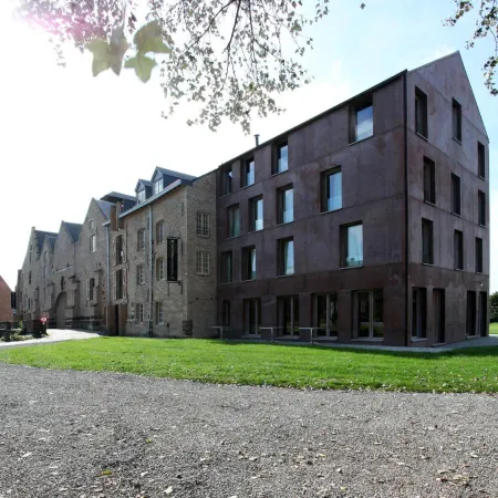 's Hertogenmolens Hotel Отели в г. Хьолсхаут