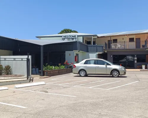 Summit Motel Hotels in Townsville