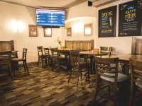 The Horse & Farrier 오틀리 호텔
