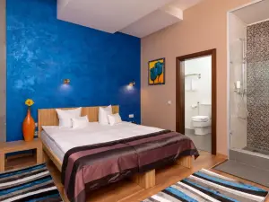West City Hotel