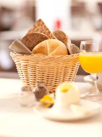 Hotel Römerstadt Отели в г. Релинг