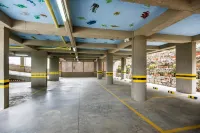 Terrazas Tayrona Travelers Apartamentos y Suites - parking