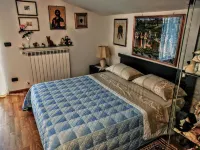 Sally's B&B Hotels in Massa-Carrara