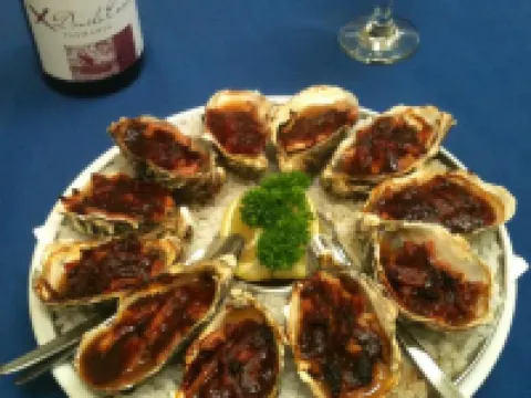 Regatta Point Tavern & Holiday Villas Hotels in Strahan