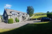 3 Bed Barn - Sleeps up to 6 - Parking - Wifi