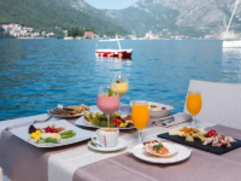 Heritage Hotel Leon Coronato Hotels in Perast