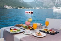 Heritage Hotel Leon Coronato Hotels near Camping Mimoza