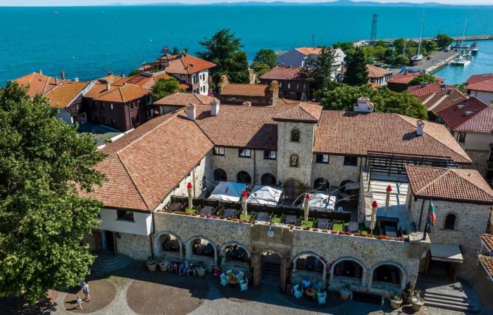 Castro Mesembria Boutique Hotel