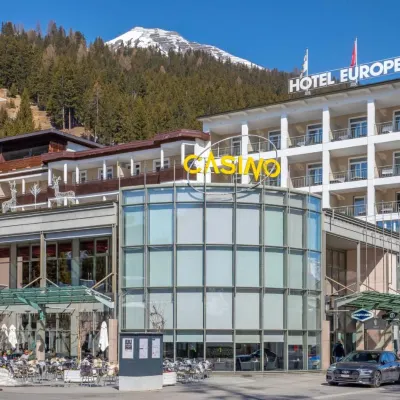 Hotel Europe Отели рядом с достопримечательностью «Железнодорожный вокзал Давос Дорф»