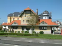 Casselbergh Residences Leader - de Haan Hotels near Amour