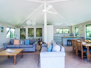 The Retreat Beach Houses
