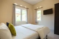 Urbanview Resort Adang Zecky Cisarua Puncak by RedDoorz Hotels in Cisarua