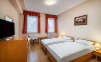 Platan Hotel
