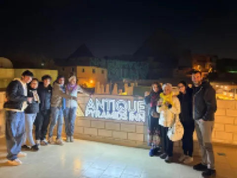 Antique Pyramids Inn
