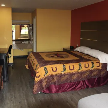 Chaparral Motel Hallettsville