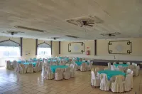Hotel del Alba Inn & Suites