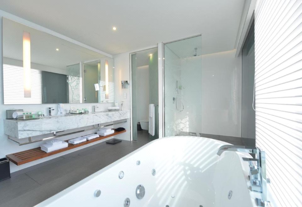 Ramee Grand Hotel Over view