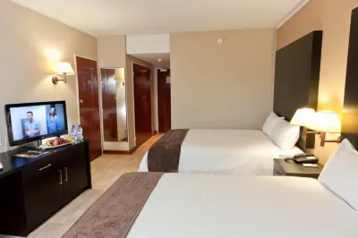 Oudtshoorn Inn Hotel Hotels near Langenhoven Lifestyle Centre