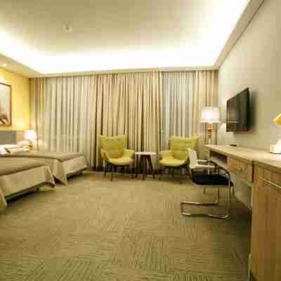 Green Which Hotel Rooms