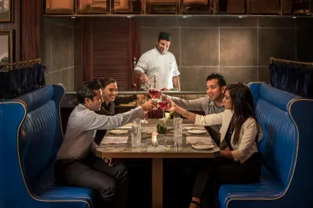 Shangri la Hotel Colombo Отели рядом с достопримечательностью «Мечеть Джами Уль Альфар»