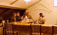 Desert Quiver Camp - Bares