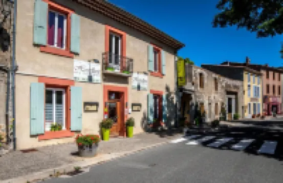 Logis Hôtel Restaurant des Corbières