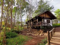 Tadlo Lodge Hotels in Lao Ngarm