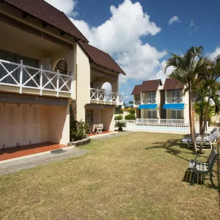La Pointe Villas