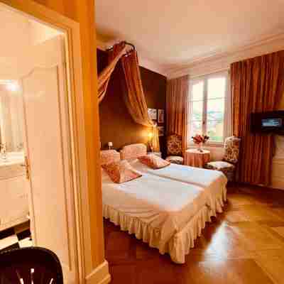 Hôtel Le Manoir Rooms