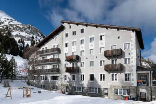 Hotel Grischuna Hotel a Bivio