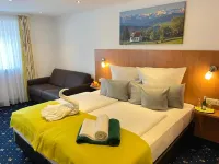 Hotel Post - Regionales großes Frühstücksbuffet - Auch GF & LF
