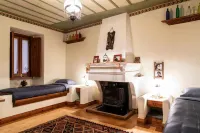 Kanto's Guesthouse Hotels in Gortynia