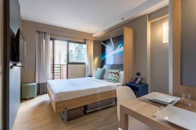 Charlie Alphaville Hotels in Barueri