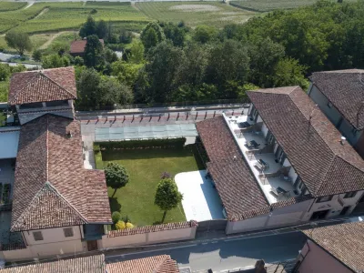 Rocche Costamagna Art Suites Hôtels à : La Morra