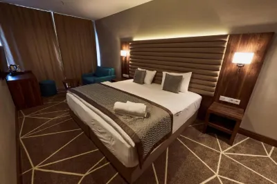 Puzzle Hotel Airport Frankfurt Hotels in Bischofsheim