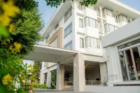 The Navy House Hotel Hoteles en Sattahip