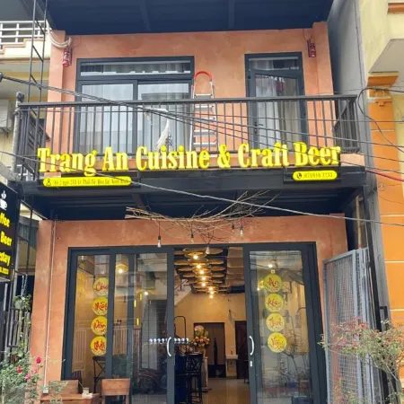 Trang An Cuisine & Homestay Отели рядом с достопримечательностью «Гора Нон Нуок»
