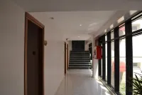 المشرق فنادق في عنابة