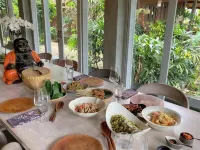 Tresna Bali Cabins and Cooking School Ubud エレファント ケーブ周辺のホテル