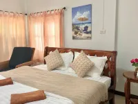 Laydee Resort Hôtels à : Amphoe Pathio