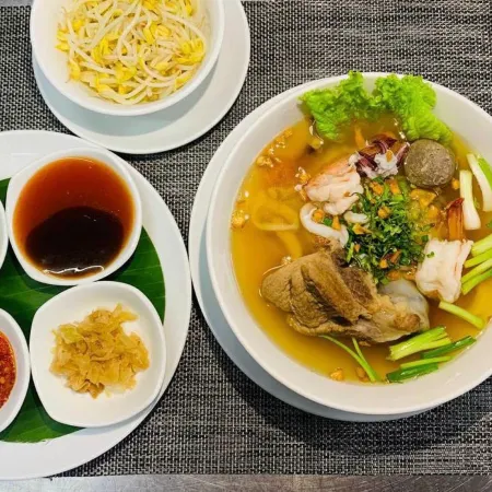 V V Hotel Battambang