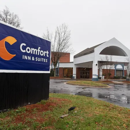 Comfort Inn & Suites