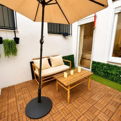 Madrid Studio with Private Terrace near Metropolitano Stadium, IFEMA & Airport Отели рядом с достопримечательностью «Сан-Блас»
