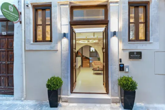 Erotokritos City Luxury Suites