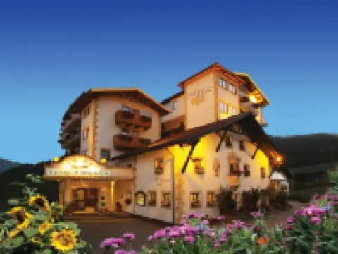Hotel DreiSonnen Hotels in Serfaus
