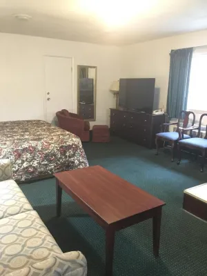 Rapids Inn & Suites - 2-نجوم