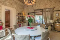 Mas de Foncaudette Hotels in Lambesc